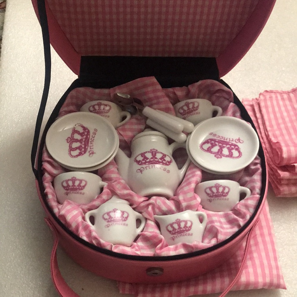 Princess 22 Pcs Porcelain Tea Set for girls